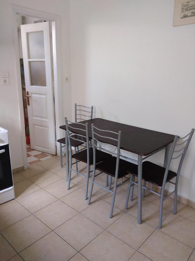 Hermes Apartment -1 نافبليو المظهر الخارجي الصورة